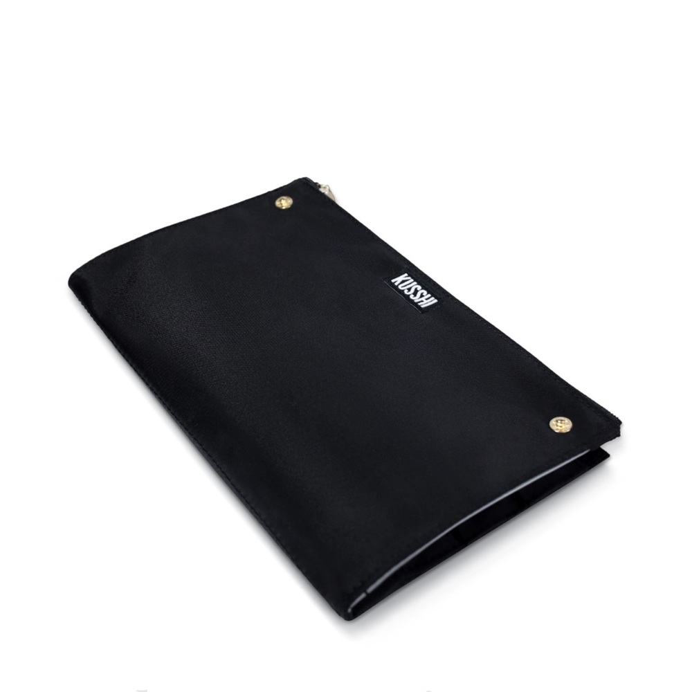 Kusshi Pocket Organizer NWT